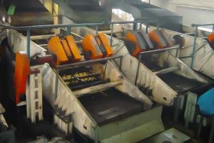 Banana sieve machine for coal washing