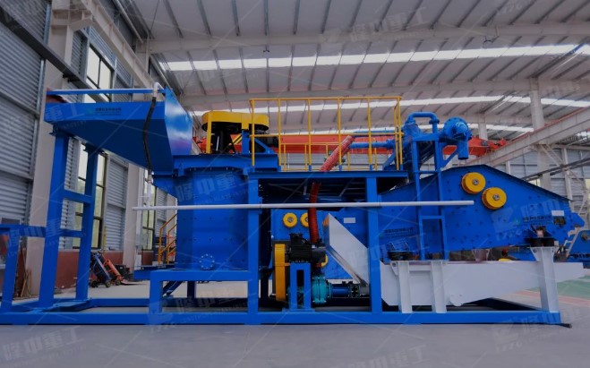 Phosphate ore washing and mud removal equipment